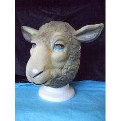 masque-de-mouton-de-couleur-naturelle-en-plastique