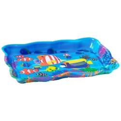 plateau-avec-des-poissons-sur-fond-bleu-40-cm-x-254-cm