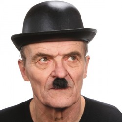 moustache-noire-charlie-chaplin-charlot