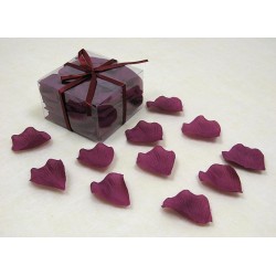 100-petales-de-rose-en-tissu-bordeaux