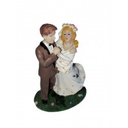 Figurine mariage Couple de mariés dansant dans l'herbe verte costume marron