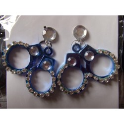 boucles-d-oreilles-menottes-bleues